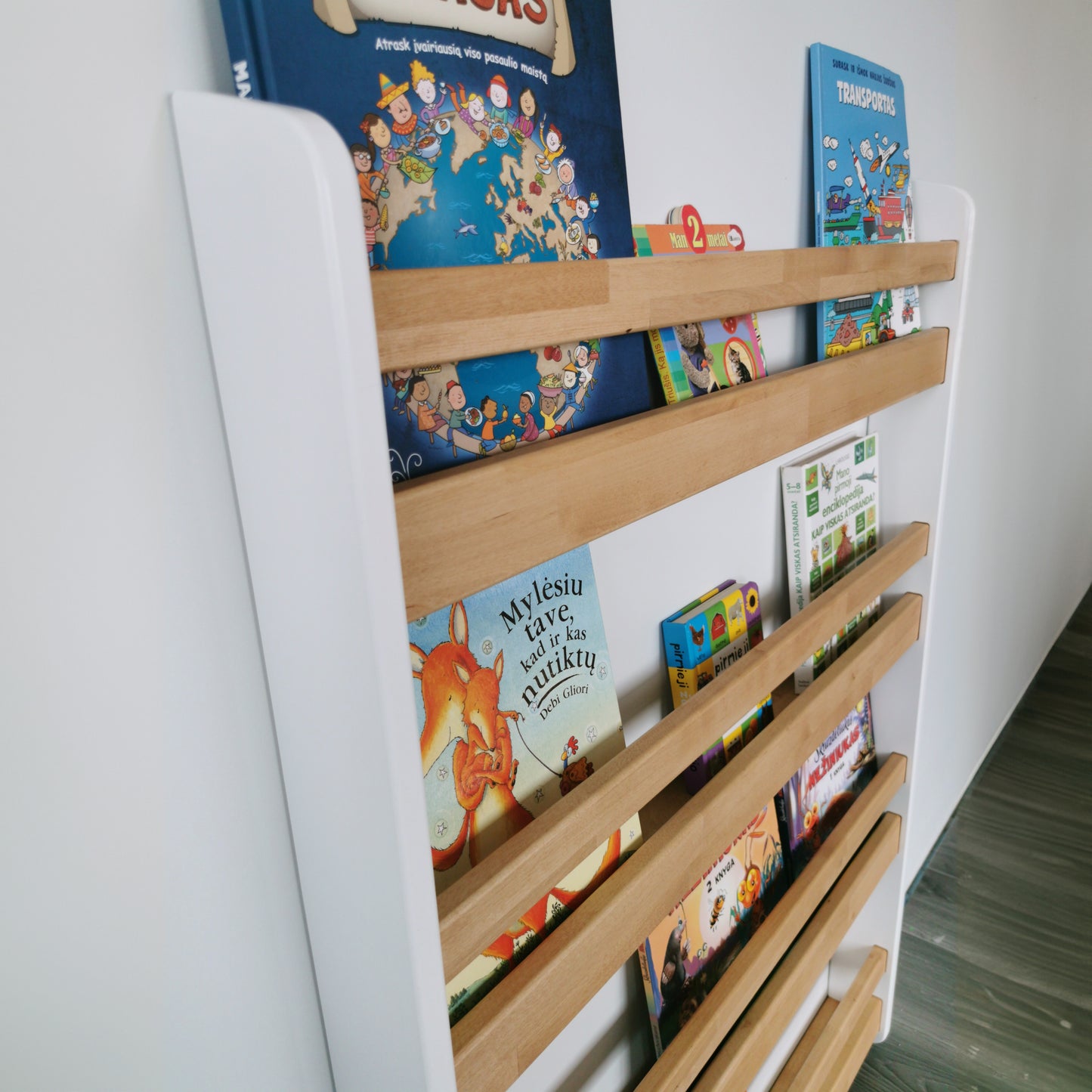 Montessori Bookshelf Wall Mounted